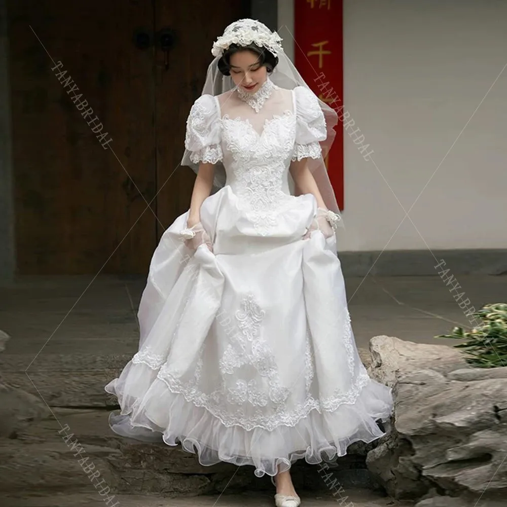 Customized Vintage High Neck Wedding Dress For Women Romantic A Line Lace Appliques Puffy Short Sleeves Bridal Gown TSWD596