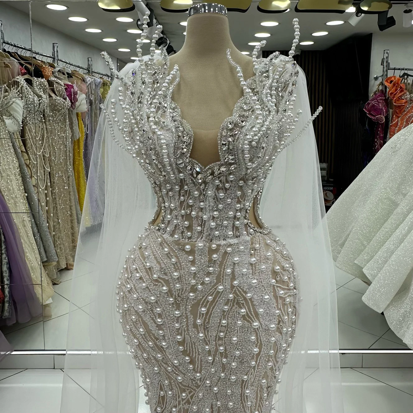 

Ivory Champagne Lace 3d Mermaid Wedding Dress Dubai Luxury Bead Pearl Evening Dress Long Horn Sleeves
