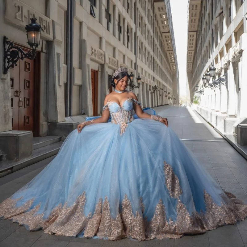 

Customized sky blue Quinceanera Dresses Off the Shoulder glitter decal layering Tull Long tail Bow Vestido 15 Quinceanera