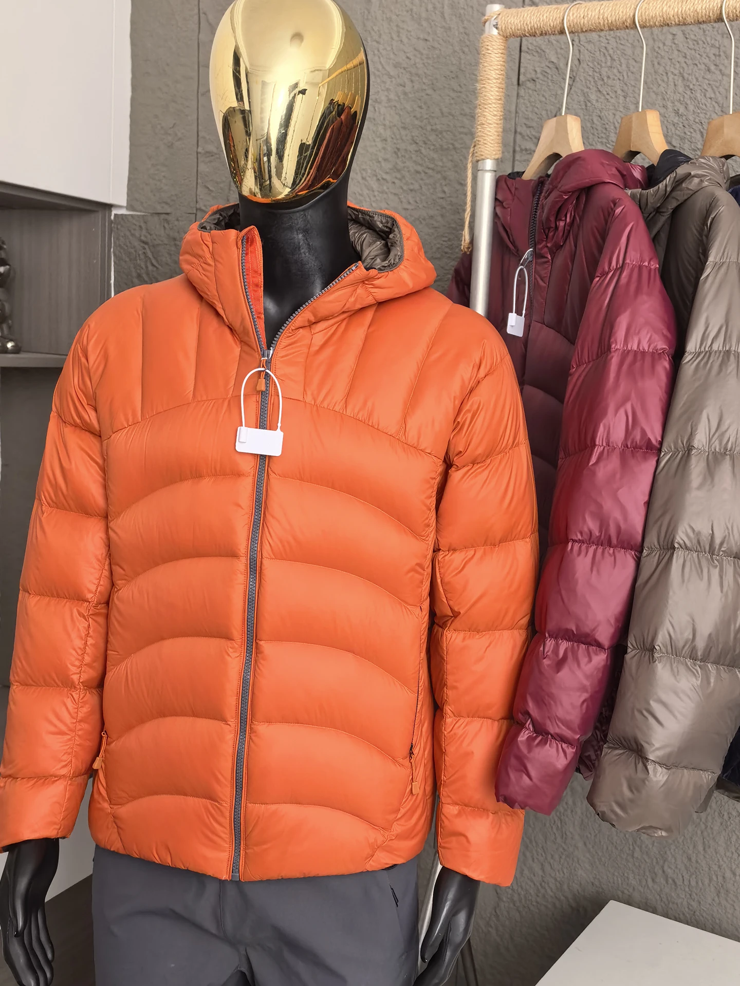 

Outdoor Wind High Looseness Hooded down Jacket Winter Couple Thick Warm 90 Duck down Sport Casual Outerwear Nylon Fabric