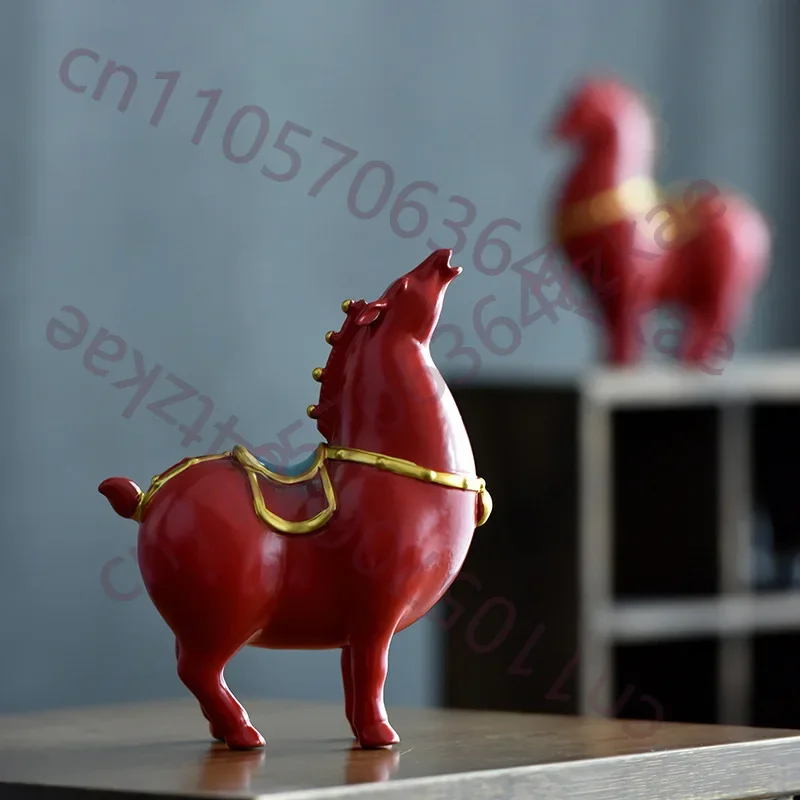 Traditional Chinese Red Ceramic Horse Tang Dynasty Style Steed Figurine Exquisite Artwork Modern Decorative Ornament Art Gift