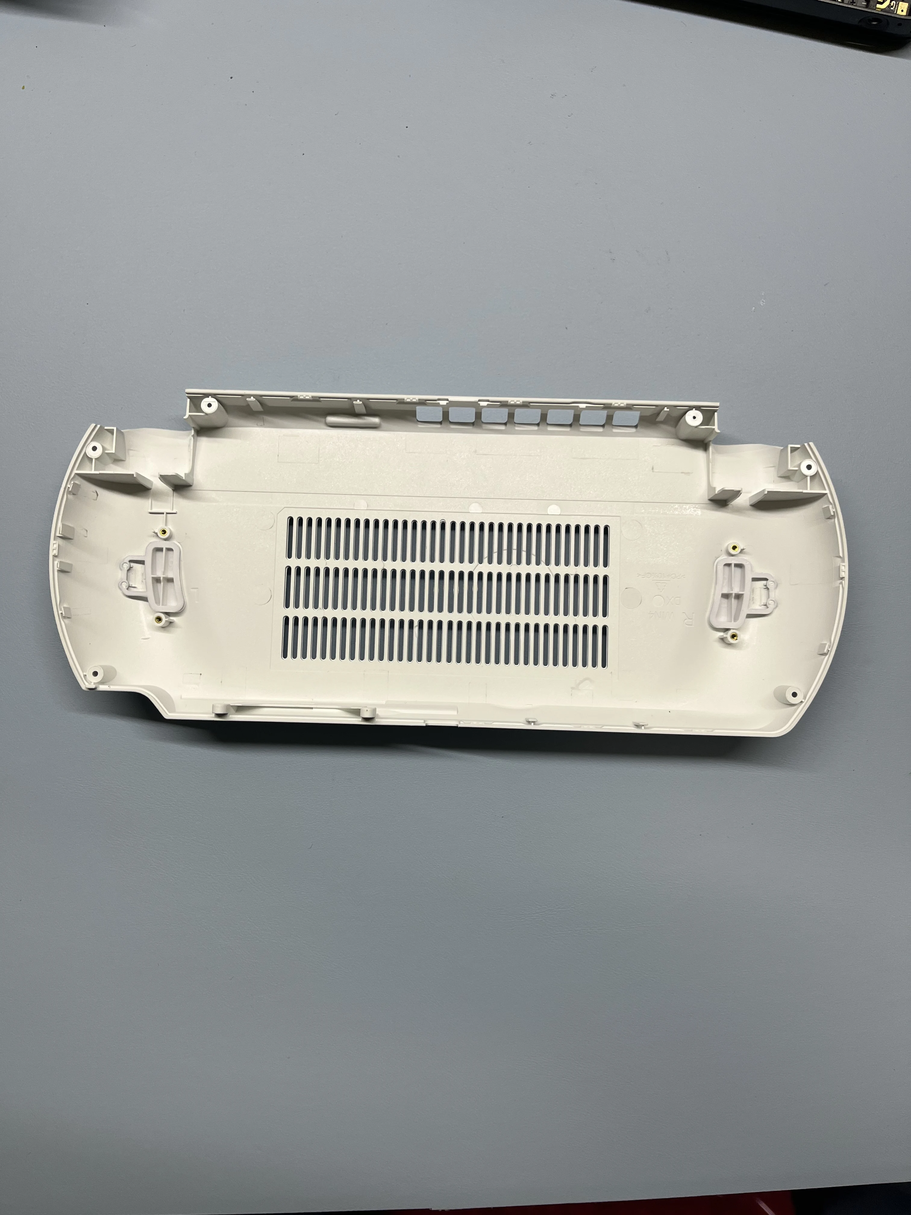 Gloednieuwe originele witte GPD Win4 (2023-2025) onderste behuizing en toetsenbordbehuizing.