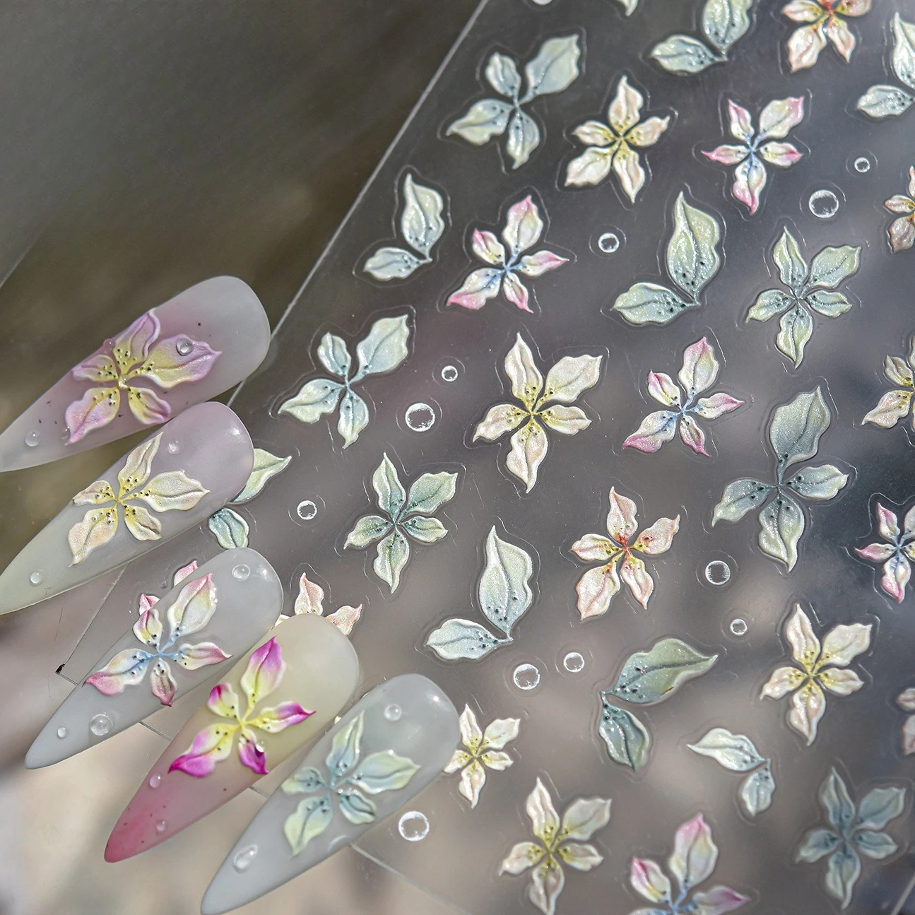 Kleurrijke Frangipani Heldere Lelie Bloemen Geleidelijke Bloemblaadje Levendige Dauw Delicate Romantische Nail Art Stickers Manicure Decals Decoraties