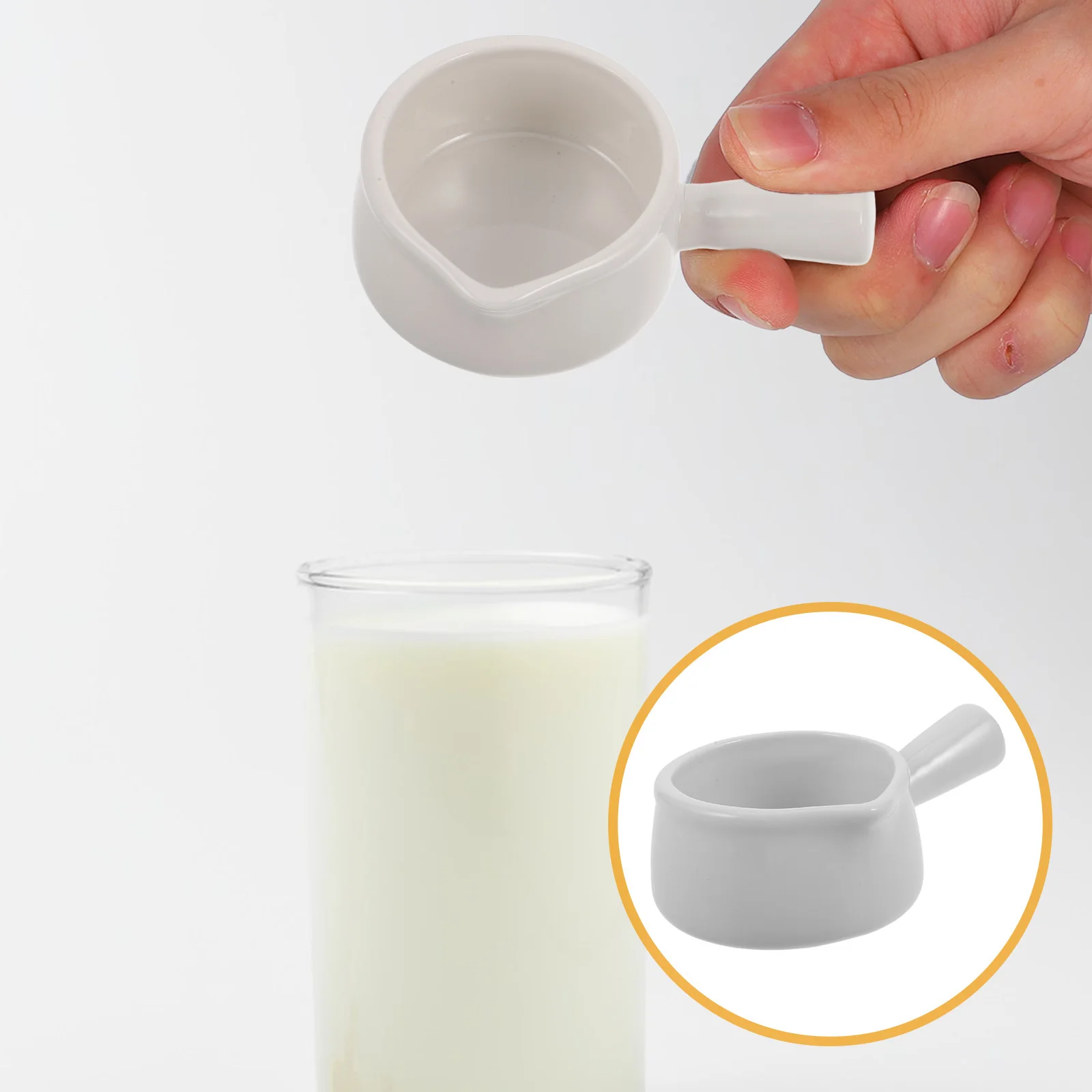 

Small Ceramic Milk Pitcher 60ml Stylish Handle Sauce Bowl Creamer Dipping Cup Small Sauce Container for Home Restaurant