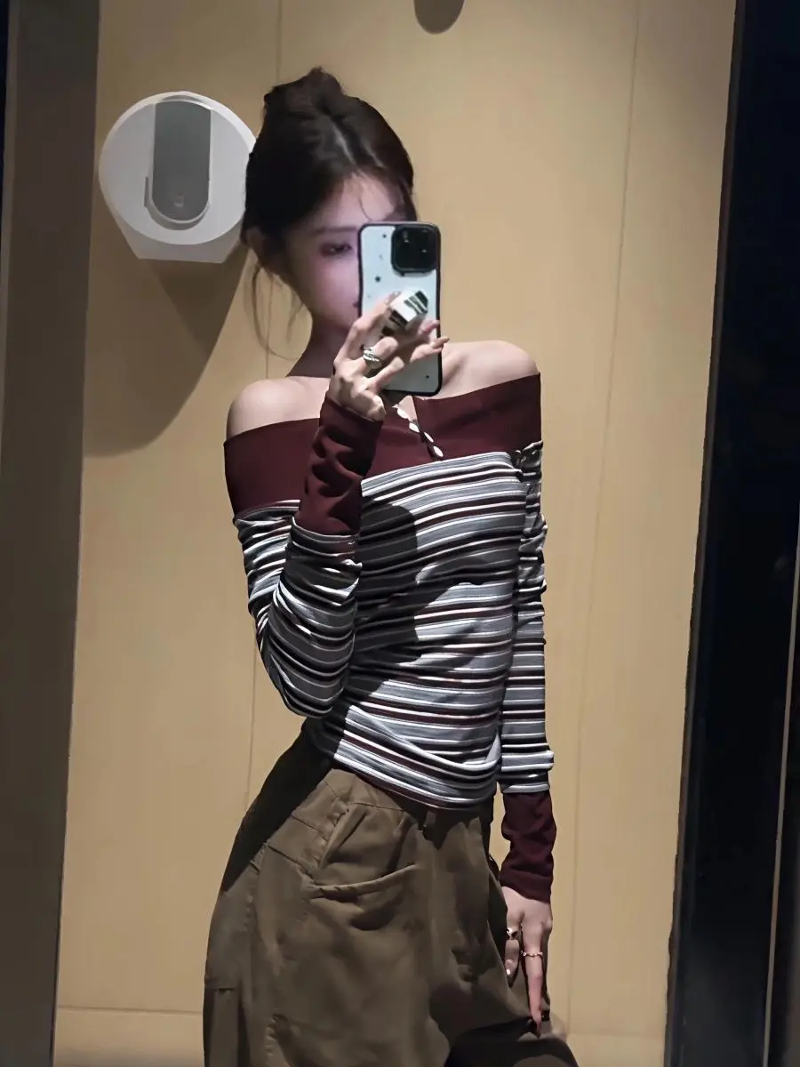 Kimutomo Women Vintage Striped Spliced Knit Off‑the‑Shoulder Top Autumn Chic Design Fitted Long‑Sleeve Ladies Sexy Shirts