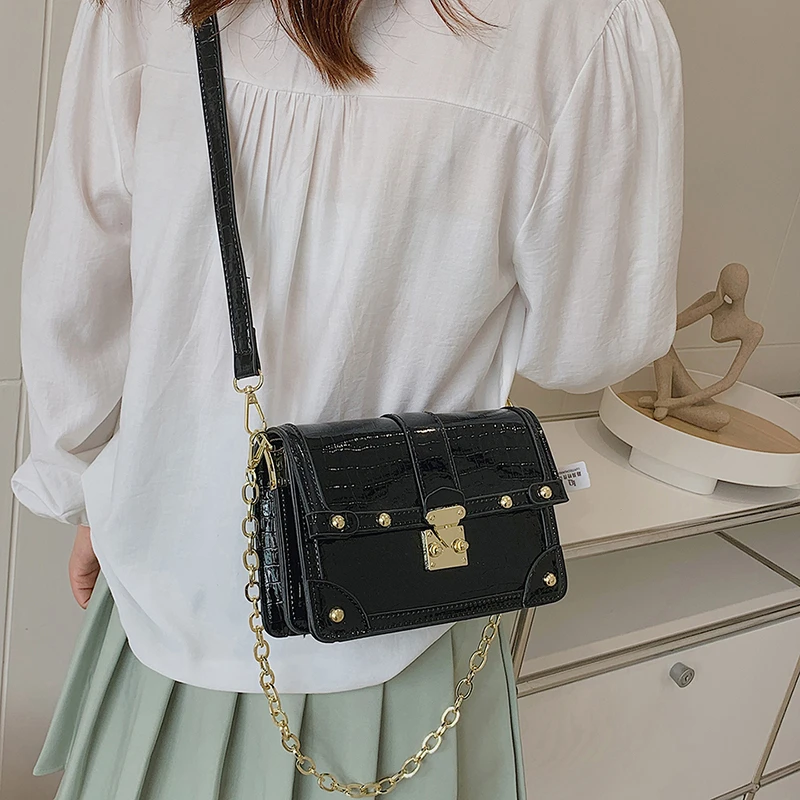

High-End Solid Color Tote Bag for Women - Minimalist Vintage Leather Messenger Purse Business Leisure