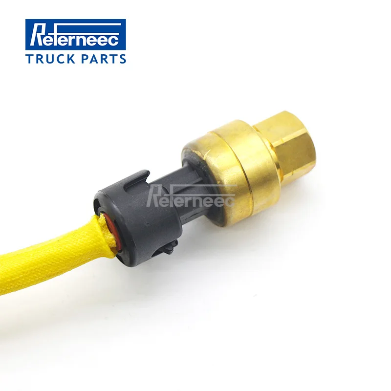 1619927 1414120 1212728 1112351 3E6379 REFERNEEC Truck Parts Oil Pressure Sensor