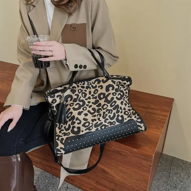 Leopard Print Large Handbag, Autumn Winter Casual Large Capacity Shoulder Bag, Women's Rivet Motorcycle Bag Trend