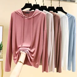 Nueva camiseta de manga larga de modal para primavera y otoño para mujer, suéter con capucha de talla grande, camisa de fondo holgado, top de color sólido