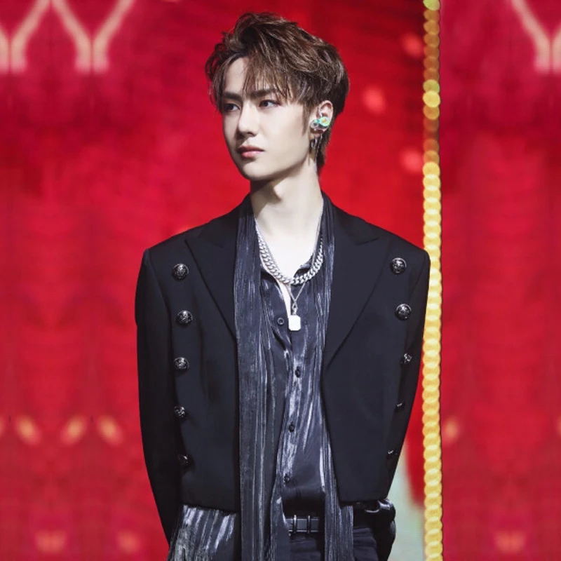 Men's Black Casual Coat Idol Trainees Multi-button Stage Bar DJ Costume Team Short Suit Jacket Trend Singer Plus Size Clothing