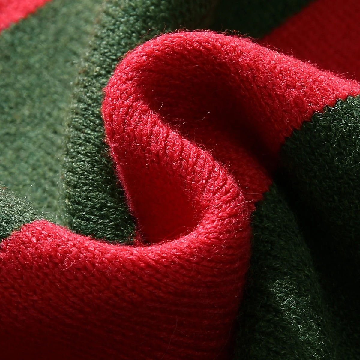 Men's New Autumn and Winter Warm Knitwear, Pullover Striped Knit Sweater