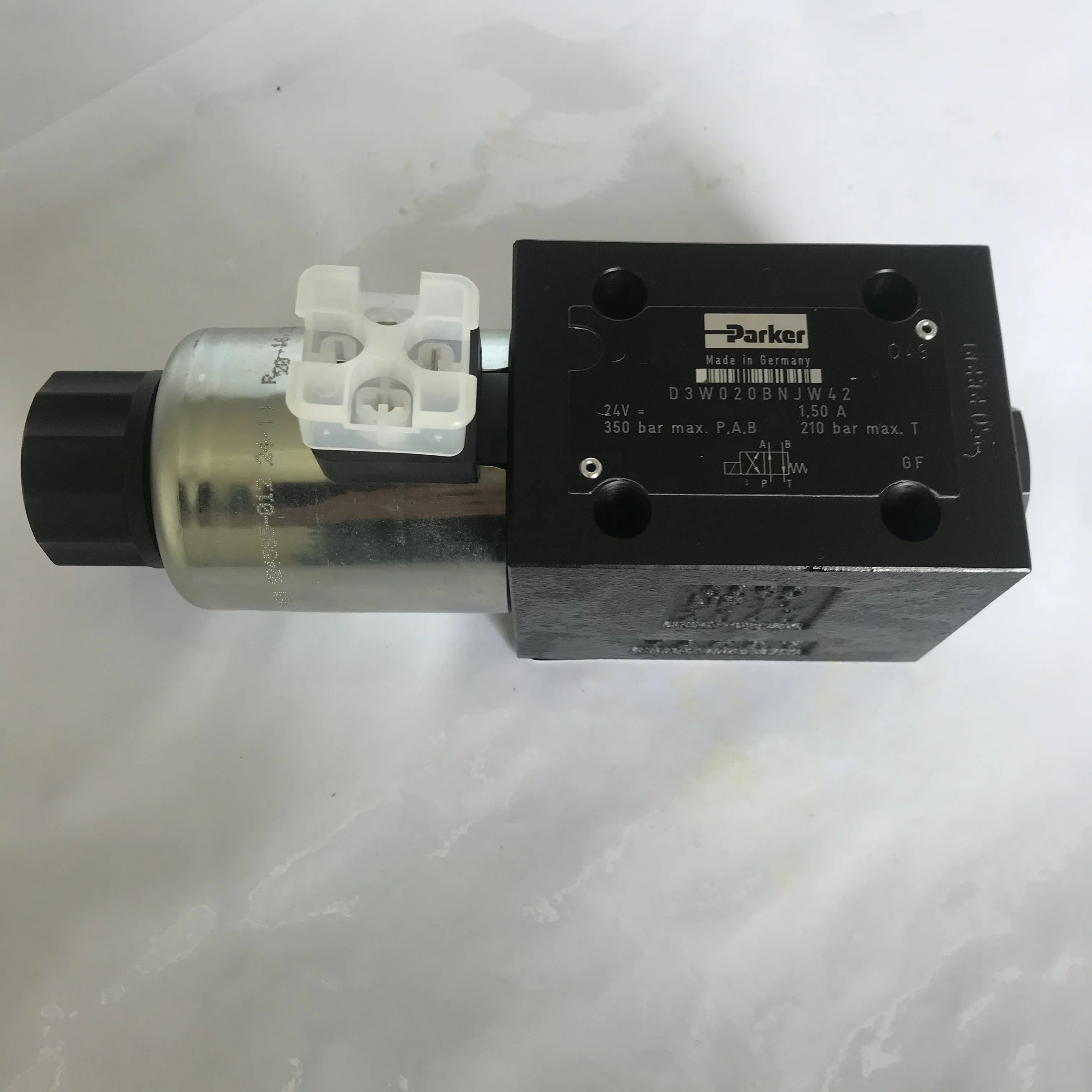 صمام بكرة p arker صمام الملف اللولبي الاتجاهي D3W020BNJW42 صمام الملف اللولبي المغلق عادة