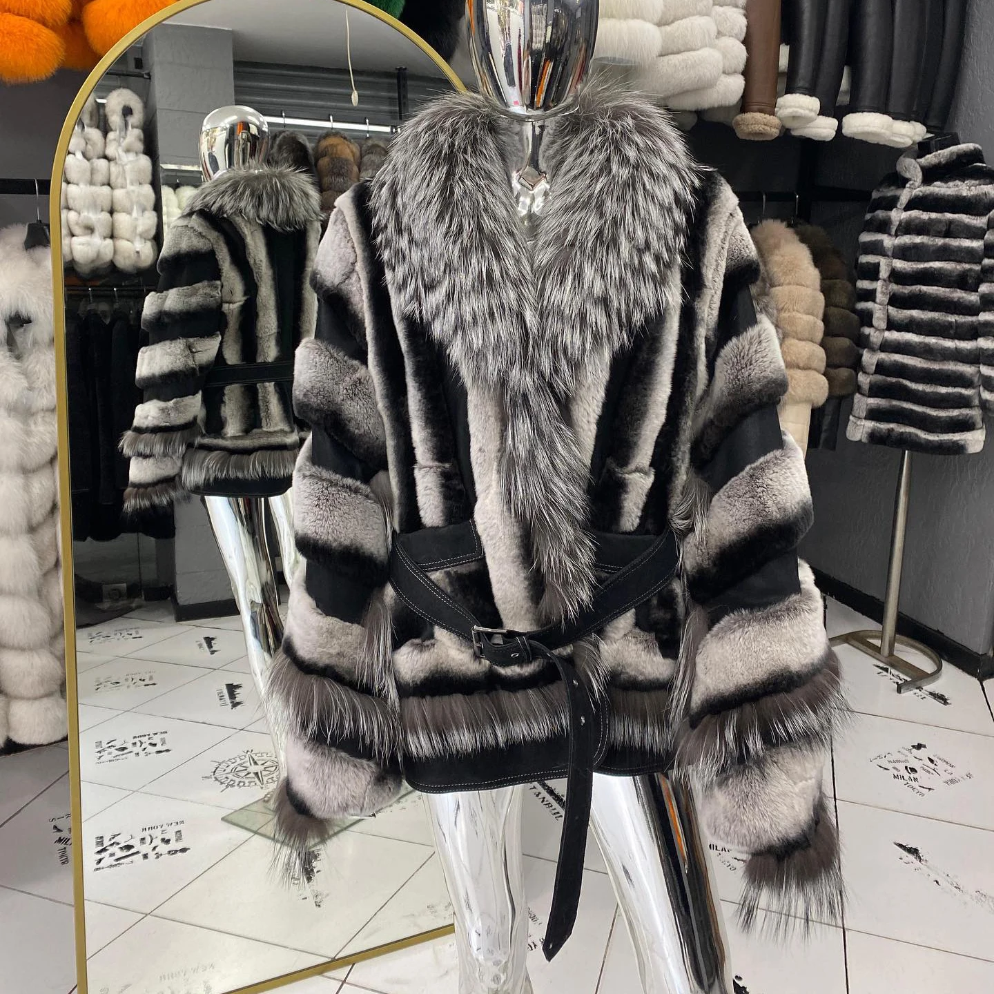 Frauen Natürliche Rex Kaninchen Pelzmantel Mode Winter Neue Echte Rex Kaninchen Pelz Jacke mit Silber Fuchs Pelz drehen-unten Kragen Outwear