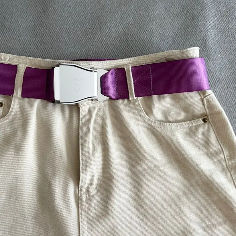 

Модные ремни безопасности с логотипом в пряжке, регулируемая длина, максимум 115 см, фиолетовый цвет