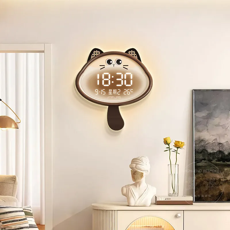 

Designer Cartoon Wall Clocks Xenomorph Simple Replica Study Japanese Creative Wall Watch Korean Orologio Da Parete Home Decor