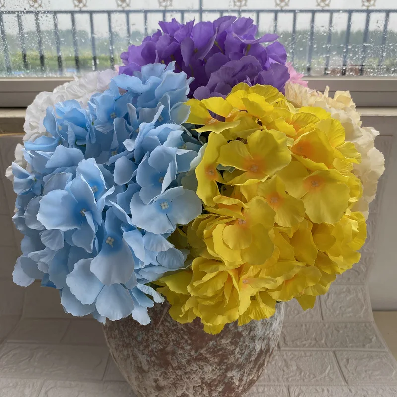 Wholesale 10pcs French Style 5-head Hydrangea Leafless Hydrangea Felt Cloth Hydrangea Wedding Flowers Fleurs De Mariage