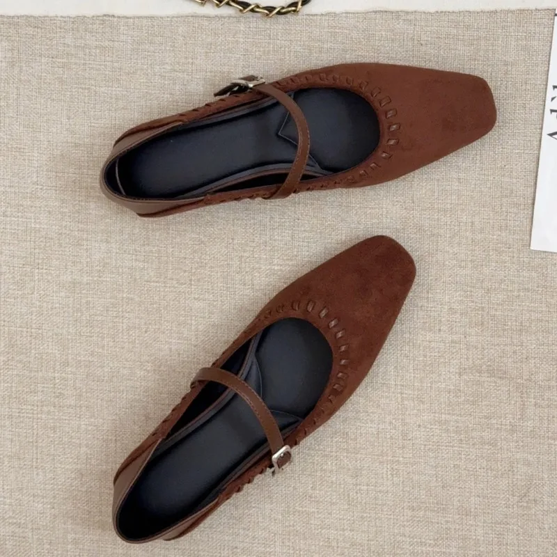 2025 ربيع جديد ماركة النساء الشقق جولة تو الضحلة الانزلاق على السيدات أحذية الباليه عادية لينة الجلود فستان أنيق الأحذية