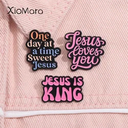 Jesus is King Jesus Loves You Enamel Pin Custom Jesus Saves Christian Brooch Laple Backpack Badge Jewelry Decoration Gifts
