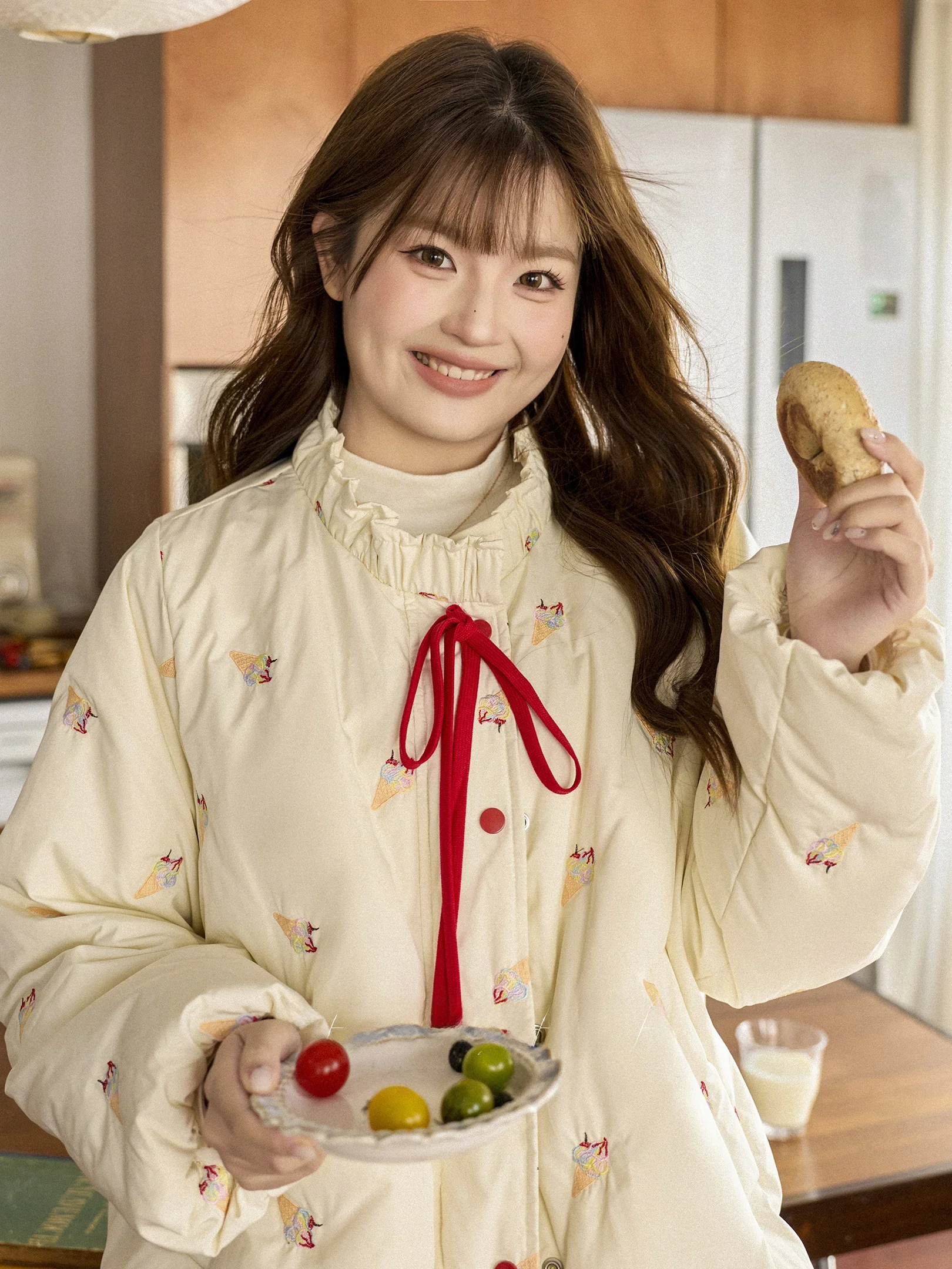 

Женская утепленная куртка больших размеров с вышивкой в виде мороженого, теплая, повседневная, с длинными рукавами, из утолщенного полиэфирного волокна