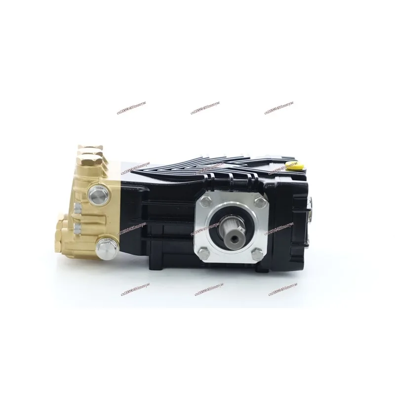 Brass High Pressure Plunger Pump 350kg Pressure 15L/min Flow Rate Replacement Pump For Industrial Car Washing Surface Cleaning
