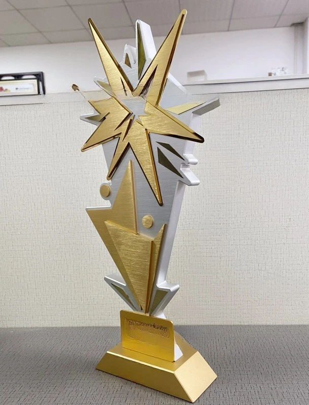 

Creative Metal Trophy Aluminum Alloy Medal Trophy Commendation Prize