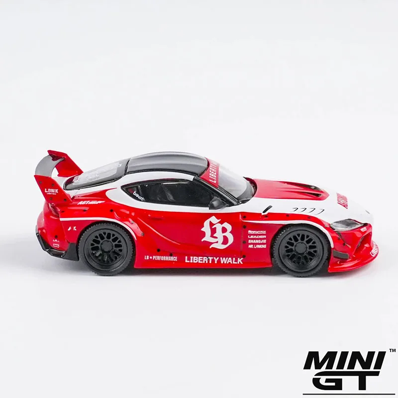 

MINIGT MGT 1:64 GR 86 LB Widebody Sports Car Alloy Model Collection Display Ornament Toy Gift