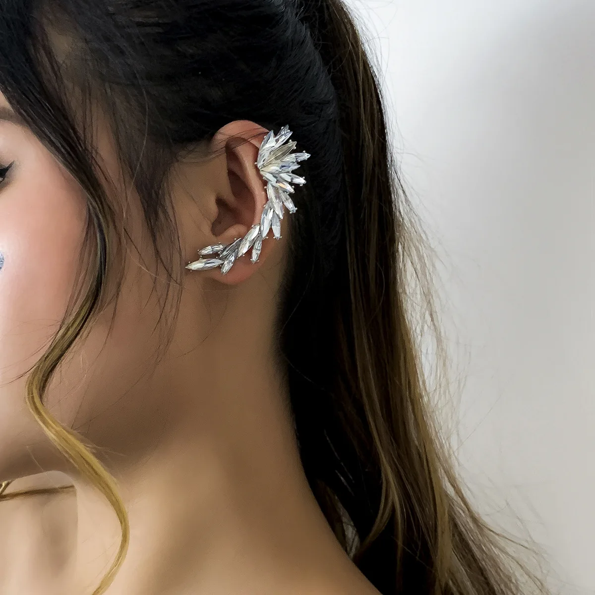 1PcClip EarringBoho Leaf Rhinestone Exaggerated Long Lasting Sparkling Ear Cuff Wedding Earrings for Women Jewelry