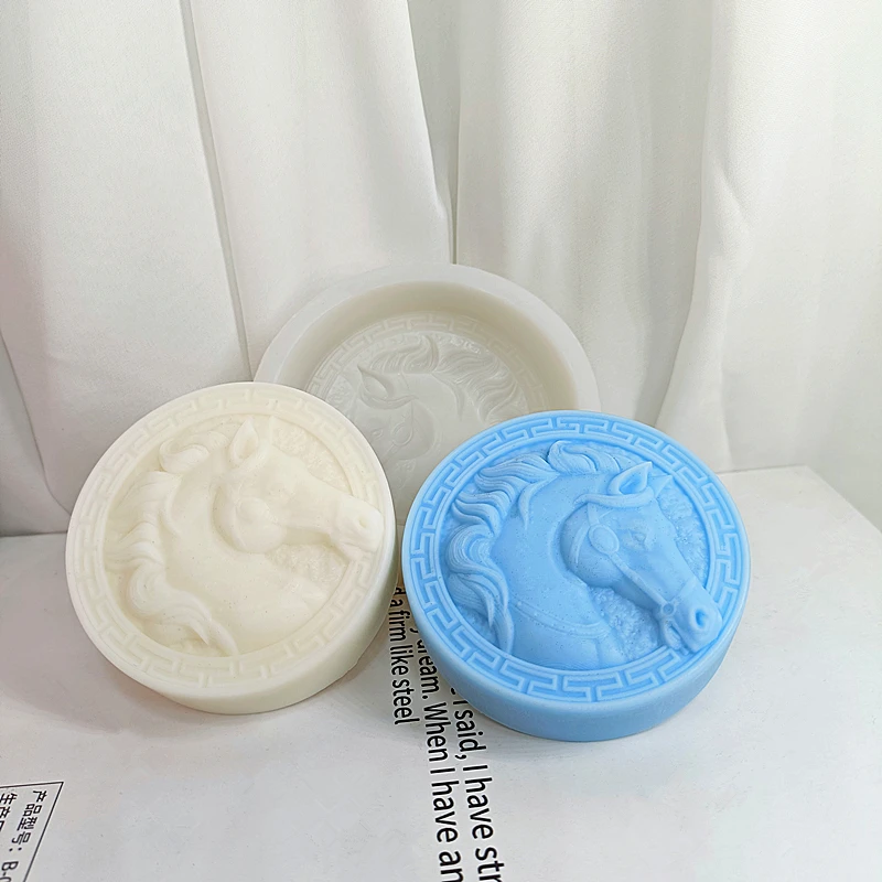 Vivid Horse Head Soap Mold 3D DIY Silicone Mould to Family Members Friends Table Decoration Birthday Gift Festival Presents