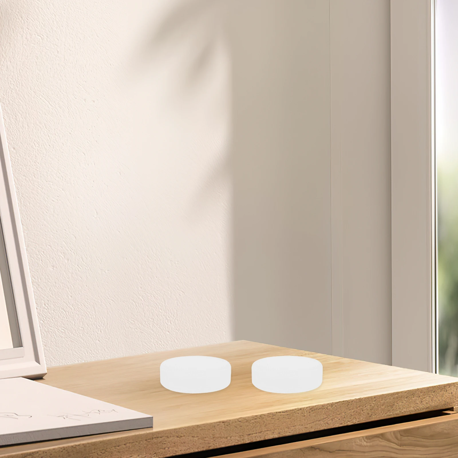 

3Pcs Practice Hockey Pucks for Ice and Street Official Size Regulation Weight Luminous Glow Pucks for All Round Skill