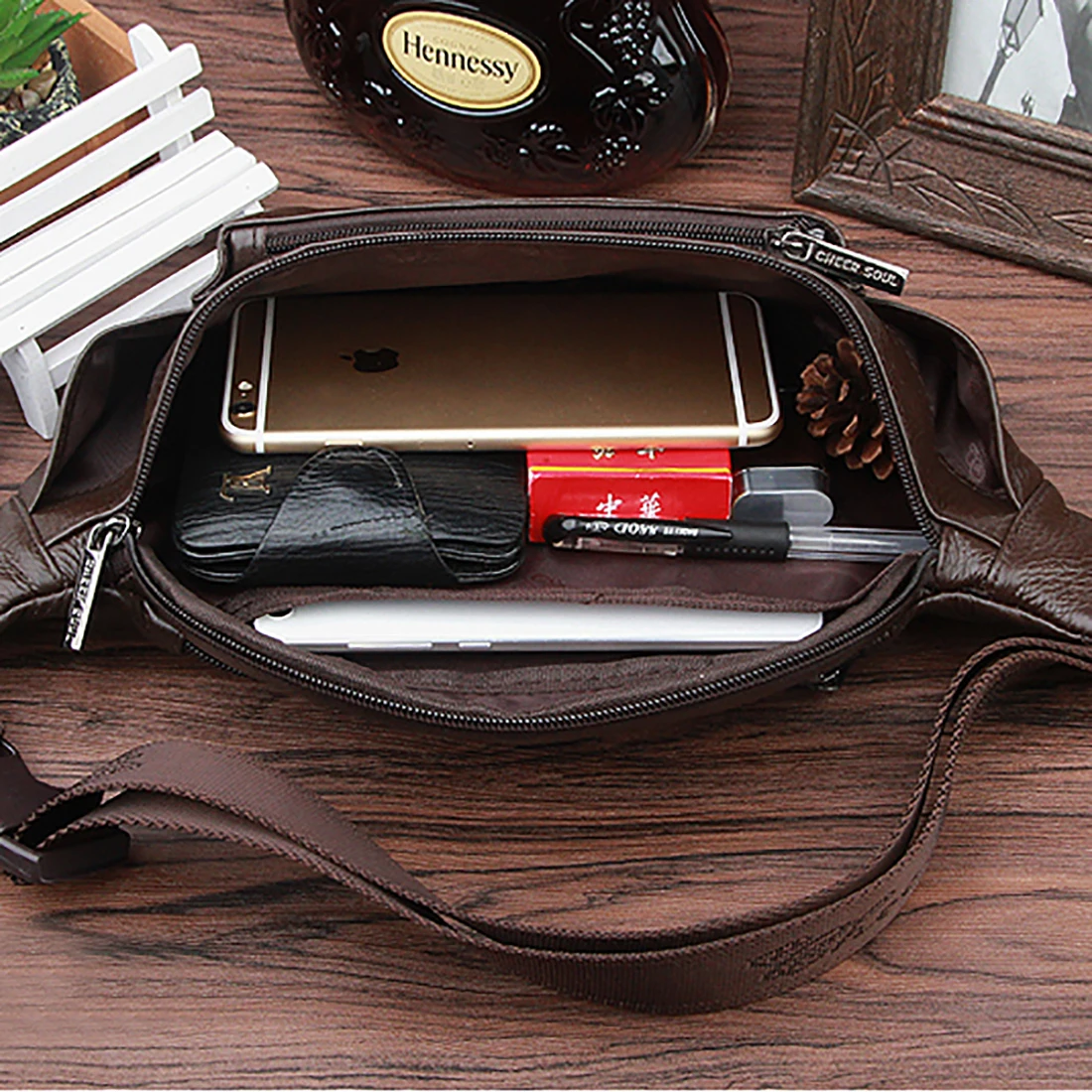 Genuine Leather Waist Fanny Pack Belt Bag For Men Travel Male Real Cowhide Cross Body LoopSling Chest Hip Bum Bags Purse