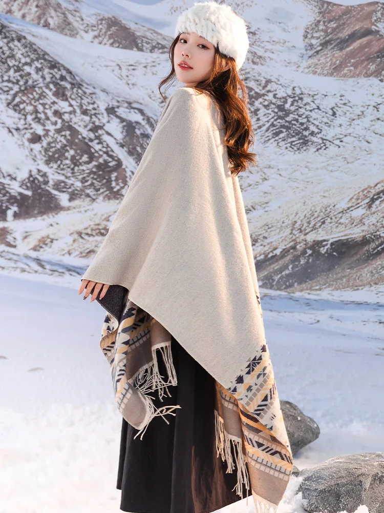 Ethnic Style Cape Femme Imitation Cashmere Tassel Scarf Autumn Winter Travel  Blanket Cloak Color Matching Poncho Women Cardigan