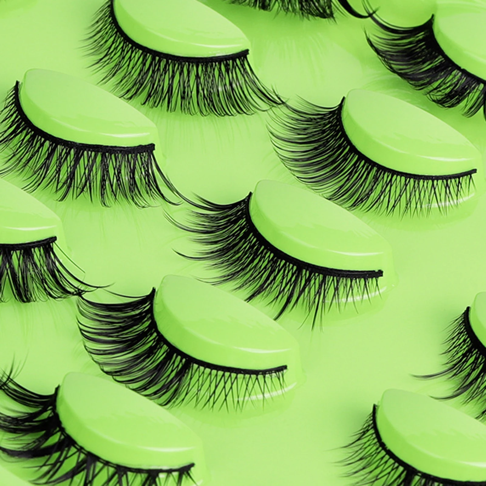 フォックススタイルつけまつげ ブラック 太くカールしたつけまつげ ソフトな漫画風つけまつげ デイリーメイクやステージメイク用