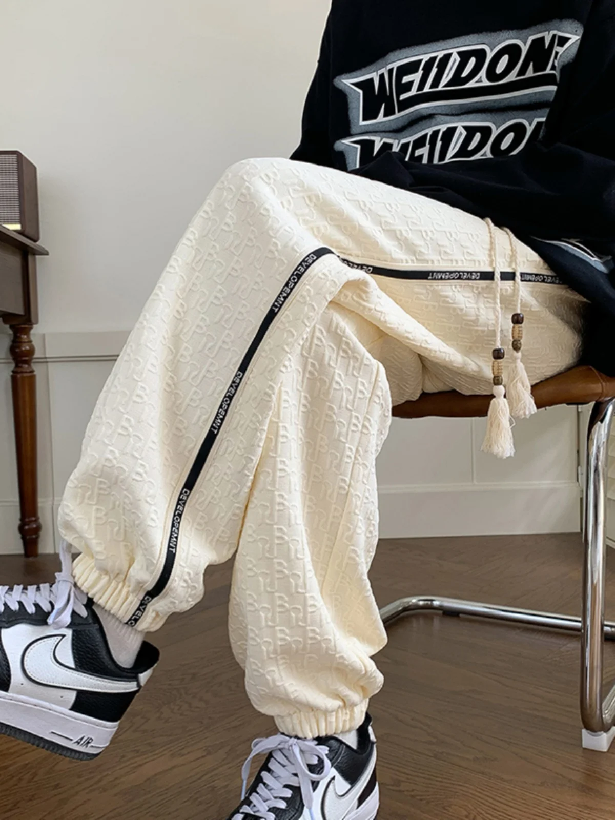 

Men's Letter Embroidery Sports Pants Loose Fit Elastic Waist Long Trousers Autumn New Sle Teenager Casual Trousers