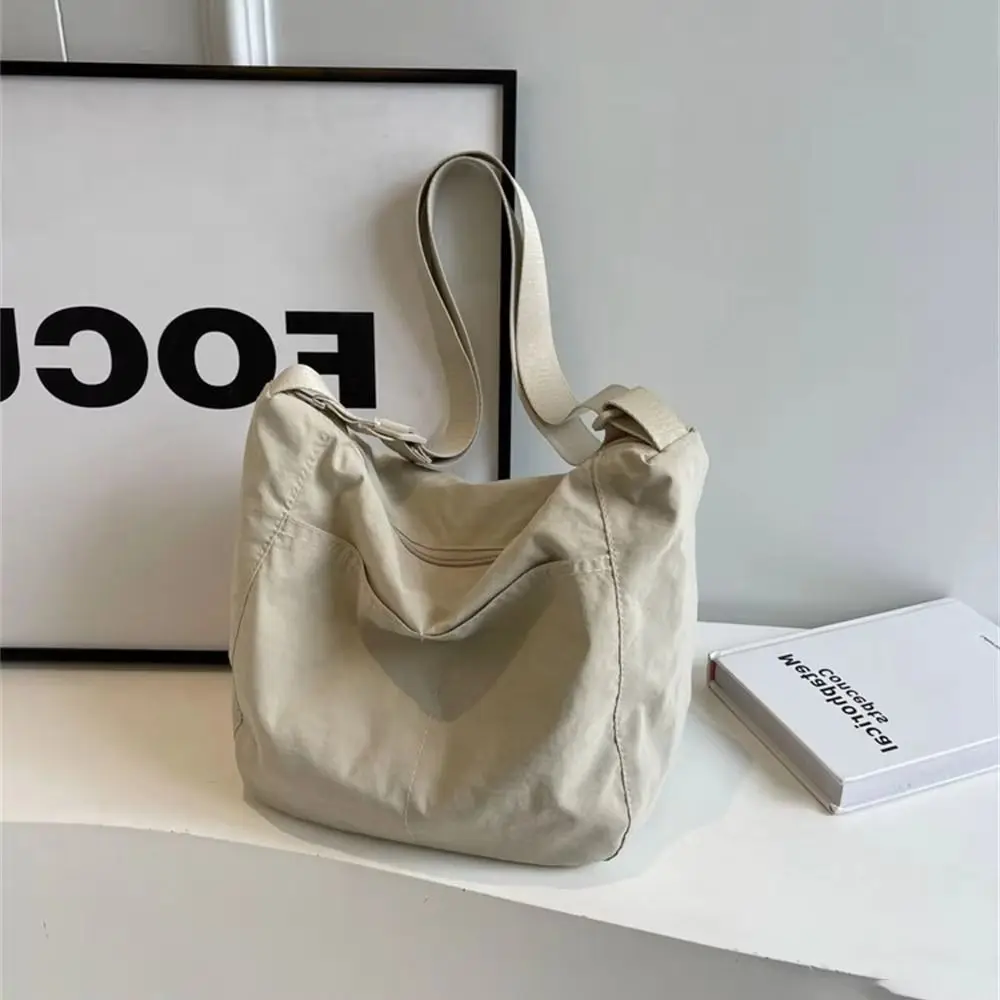 

Portable Portable Crossbody Bags Fashionable Simple Design Tote Bag Solid Color Nylon Material Solid Color Bags Outdoor Travel