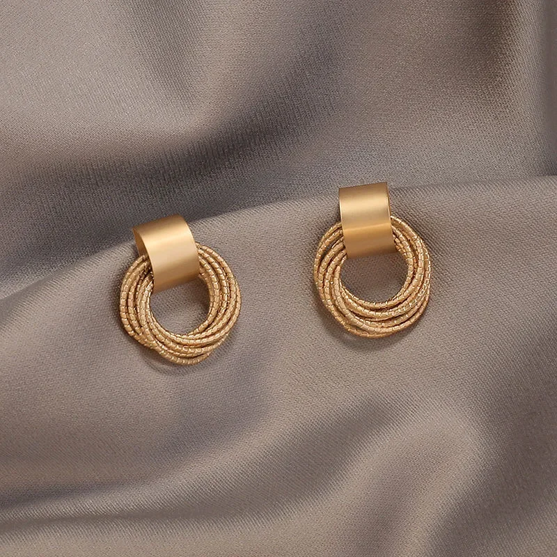 Retro Metal Gold Color Multiple Small Circle Stud Earrings for Women Korean Jewelry Fashion Wedding Party Earrings Jewelry Gifts image 3