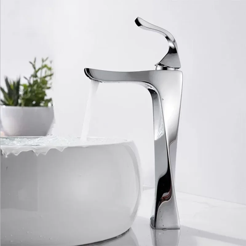 Modern Design Bathroom Basin Sink Faucet Hot and Cold Mixer Faucet Deck Installation Bathroom Faucet Single Pole Faucet