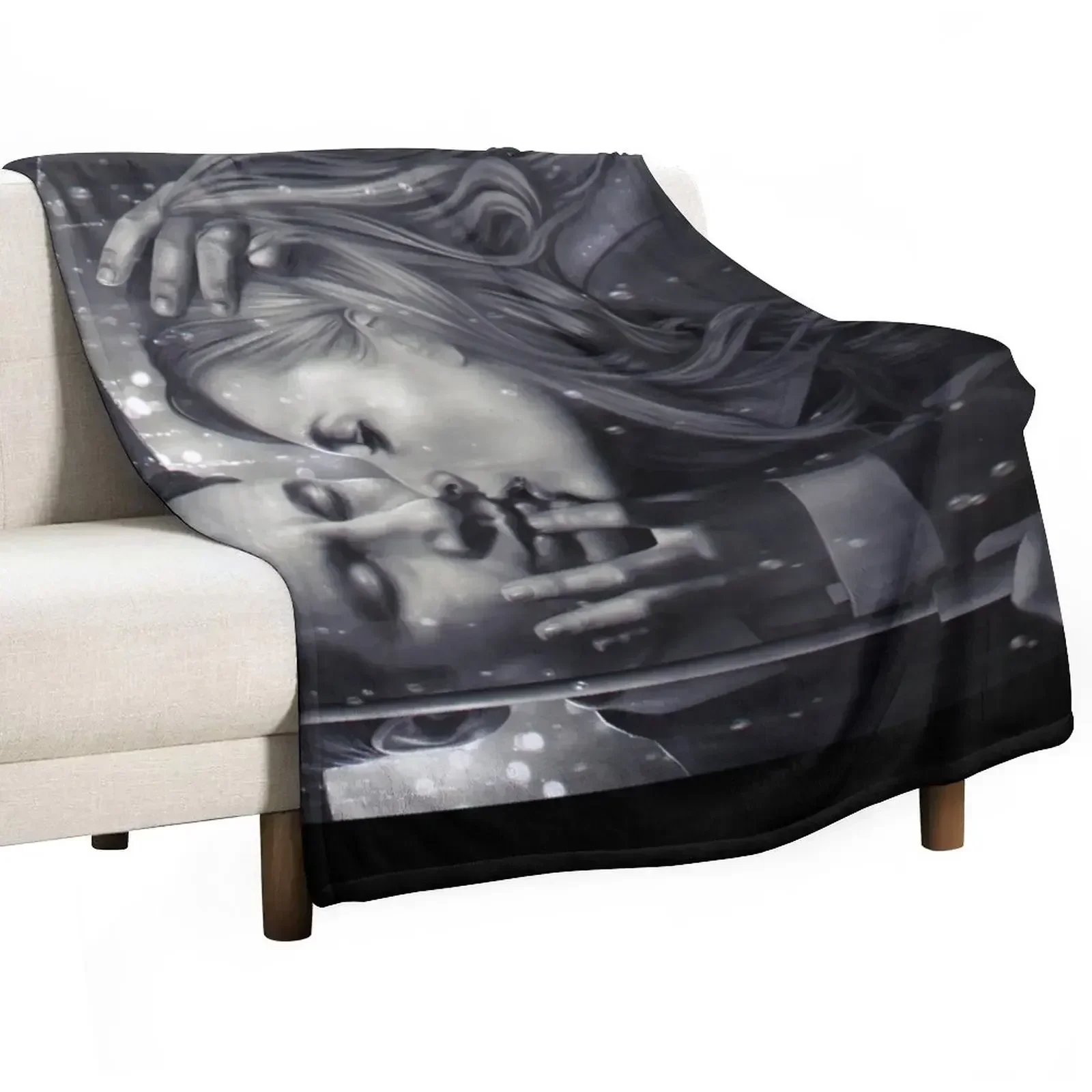 Mulder & Scully: Kiss under the rain Throw Blanket Furrys Giant Sofa Blankets For Sofas Blankets