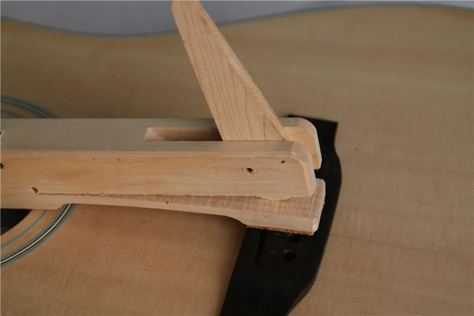 HUATOOL Hartes Ahornholz Eisen Deep Throat Klemme für Gitarre Cello Violine Brücke F-Form Holzbefestigung Holzarbeiten – Detail 5