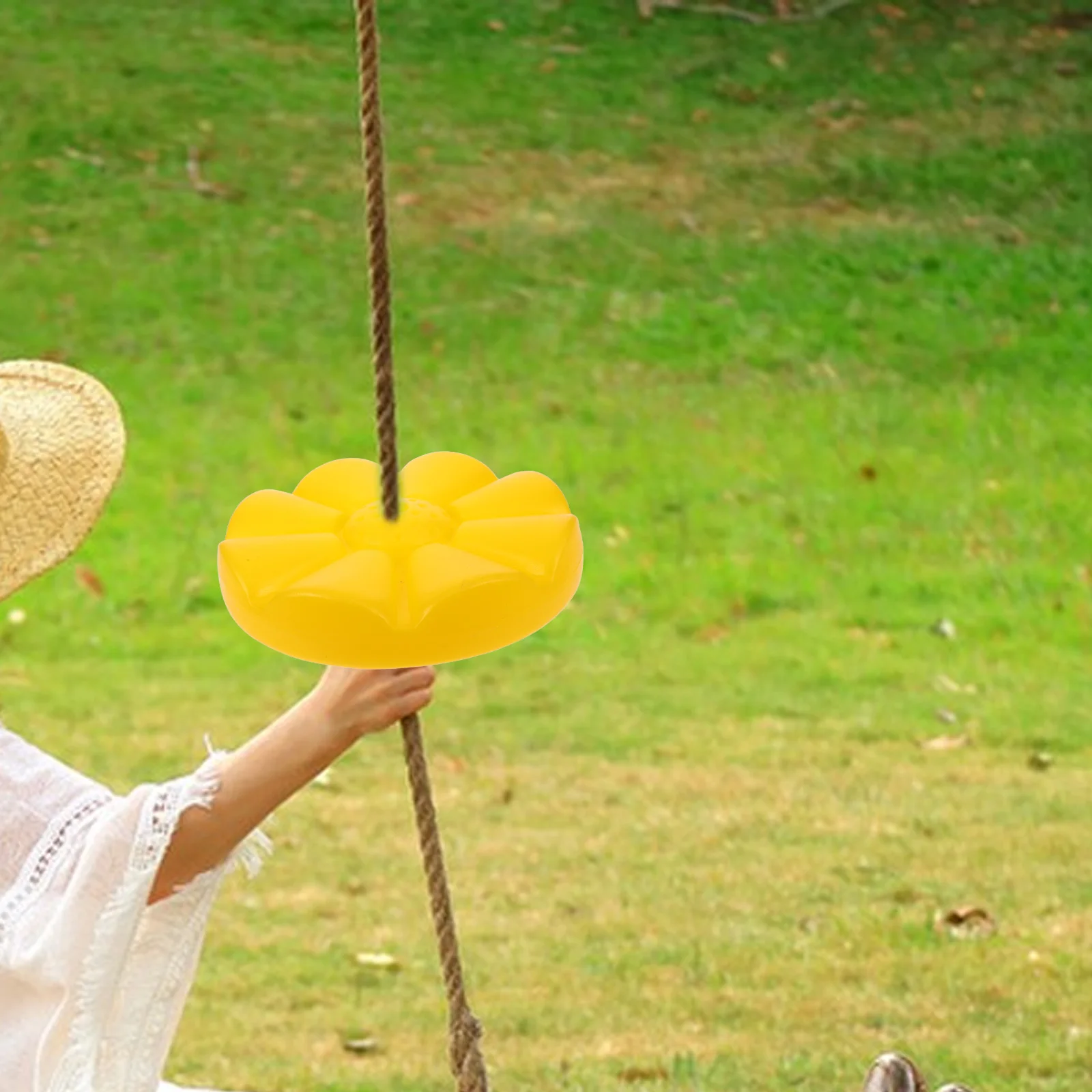 

Outdoor Swing Rope Disc Easy Install Plastic Board for Kids Safe Reliable Fitness Training Outdoor Swing Rope Disc