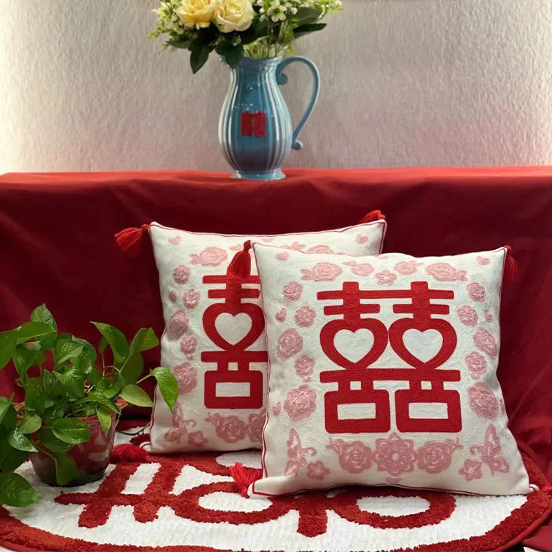 

Chinese Style Wedding Pillowcase with Spikes Single-sided Embroidered Sofa Cushion Pillow Case Cover Home Wedding Decoration