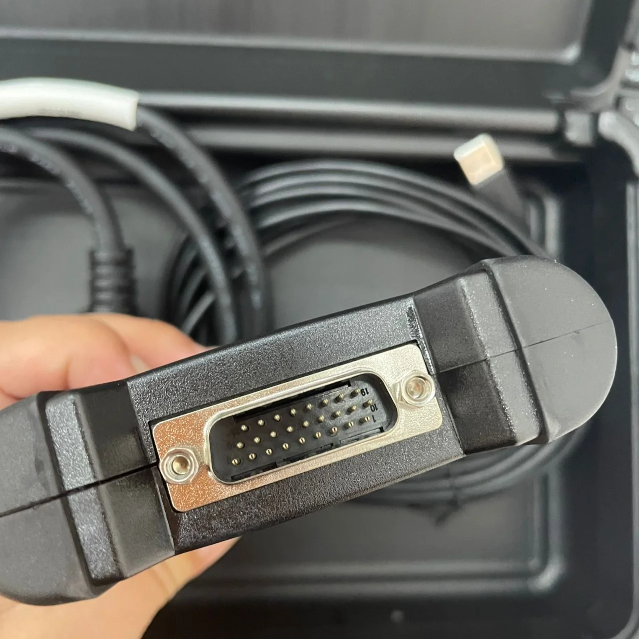 

USB-адаптер для подключения с кабелем V3