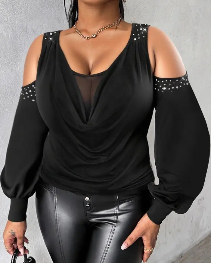 Blusa plus size com decoração de strass, gola alta, manga lanterna, ombro frio, top casual com forro de malha