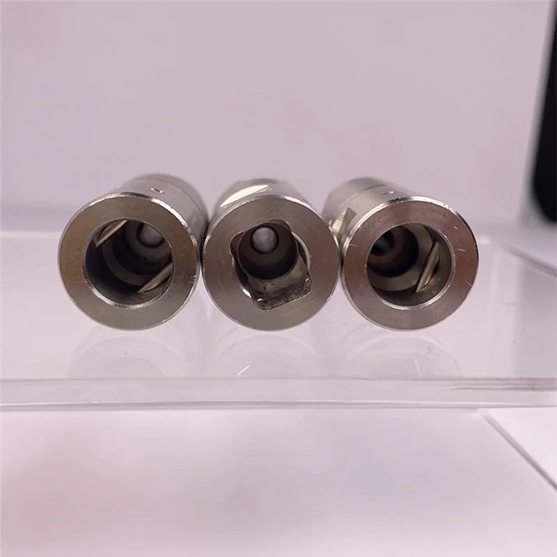 

Соединитель трубы мойки высокого давления Шланг давления с вращением на 360 градусов Соединитель с защитой от запутывания Поворотный