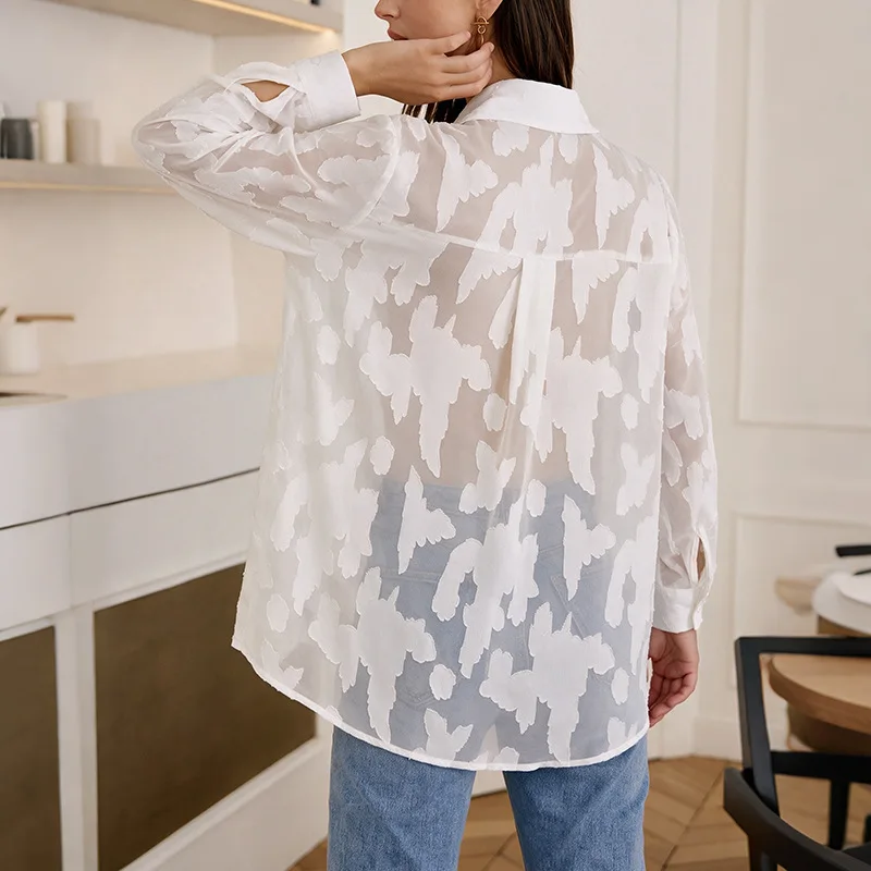 2026 Autumn and Winter New Simple Commuter Style Lapel Button-up Jacquard Loose Perspective Shirt