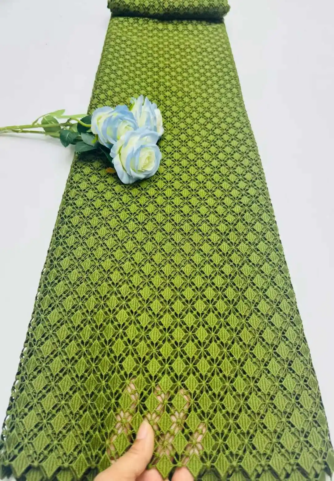 Tela de encaje de cordón de guipur africano verde, telas de encaje Soluble en agua francés nigeriano de alta calidad para vestidos de novia y fiesta, novedad de 2026