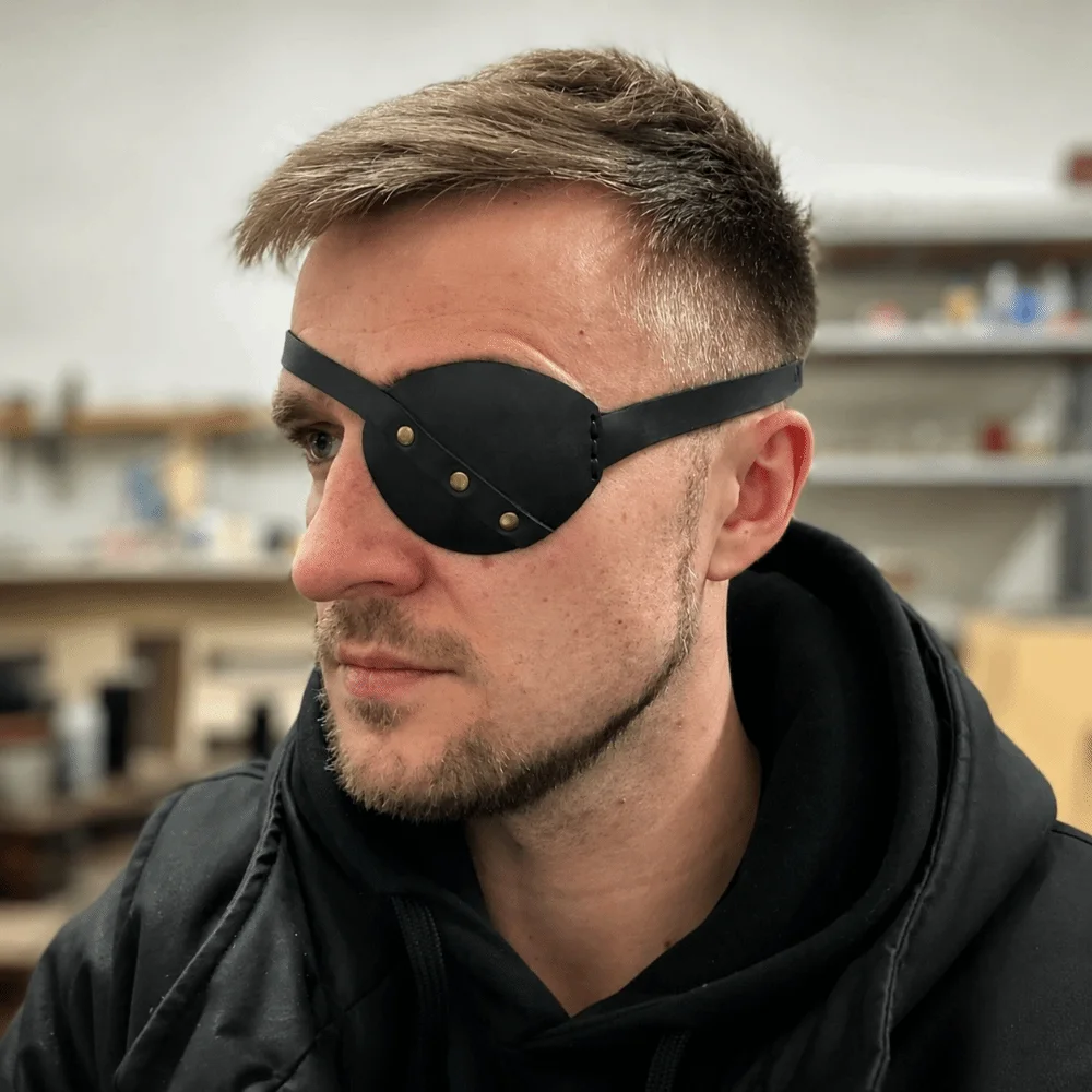 Classic Adjustable Pirate Eye Patch Vintage Brass Rivets Eye Mask Embossed Soft Cosplay Accessory Halloween
