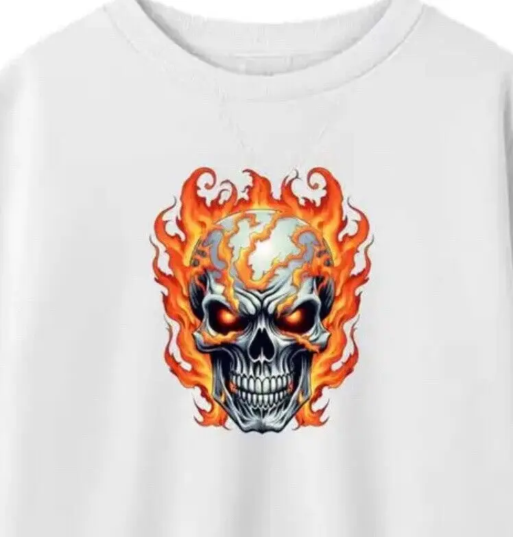 

Tee Shirt Horror Halloween T-Shirt Scary. Flaming Skull. New!