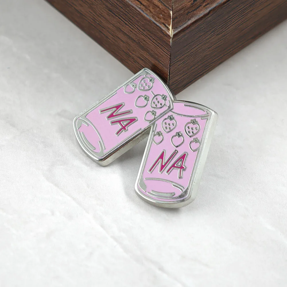 Anime NANA Brosche Rosa Erdbeer-Glasbecher Anstecknadel Ai Yazawa Shojo Manga Abzeichen Kawaii Fan-Schmuck Geschenk – Detail 7