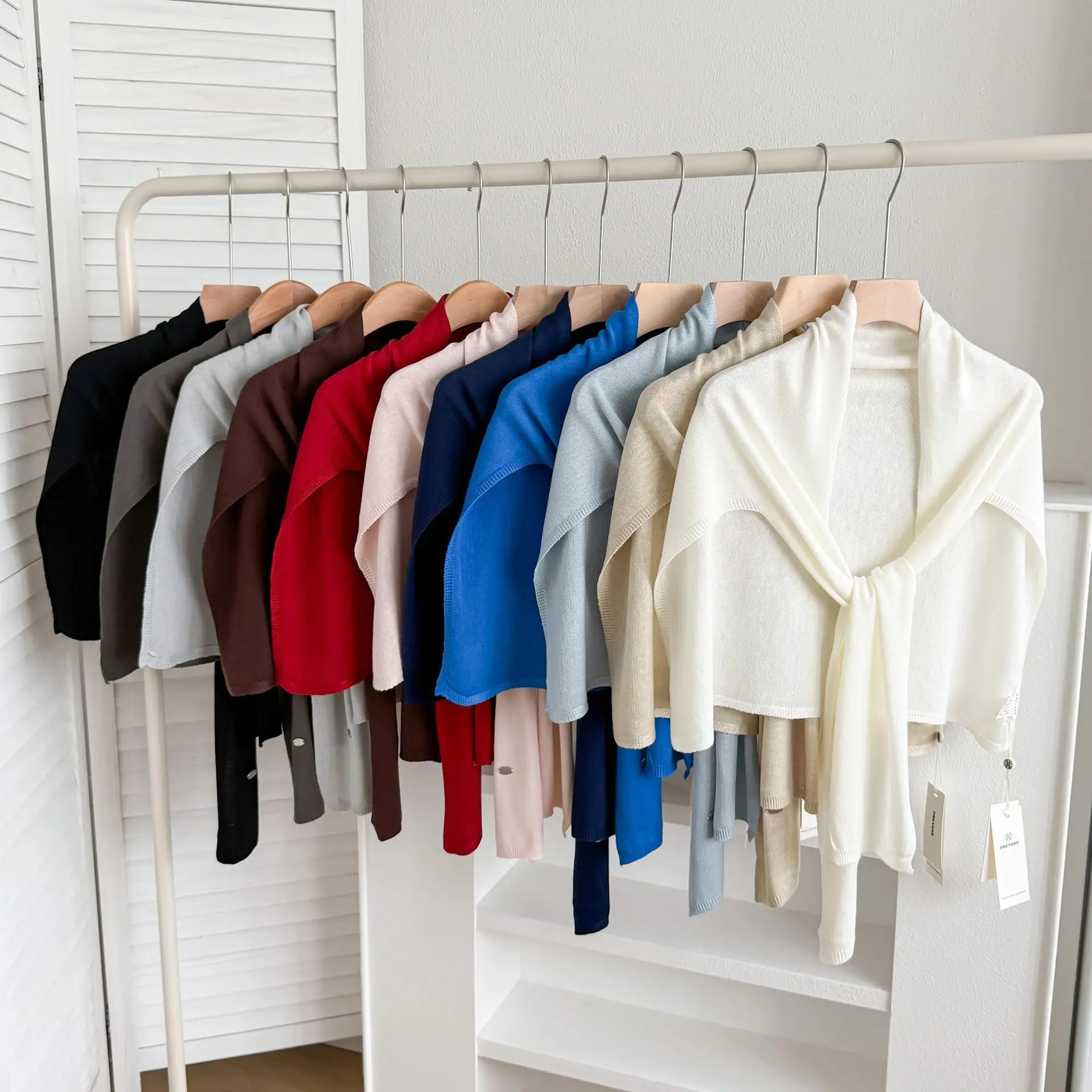 1 piece of high-end knitted shawl for women's summer thin style with knotted vest, spring and autumn air-conditioned room