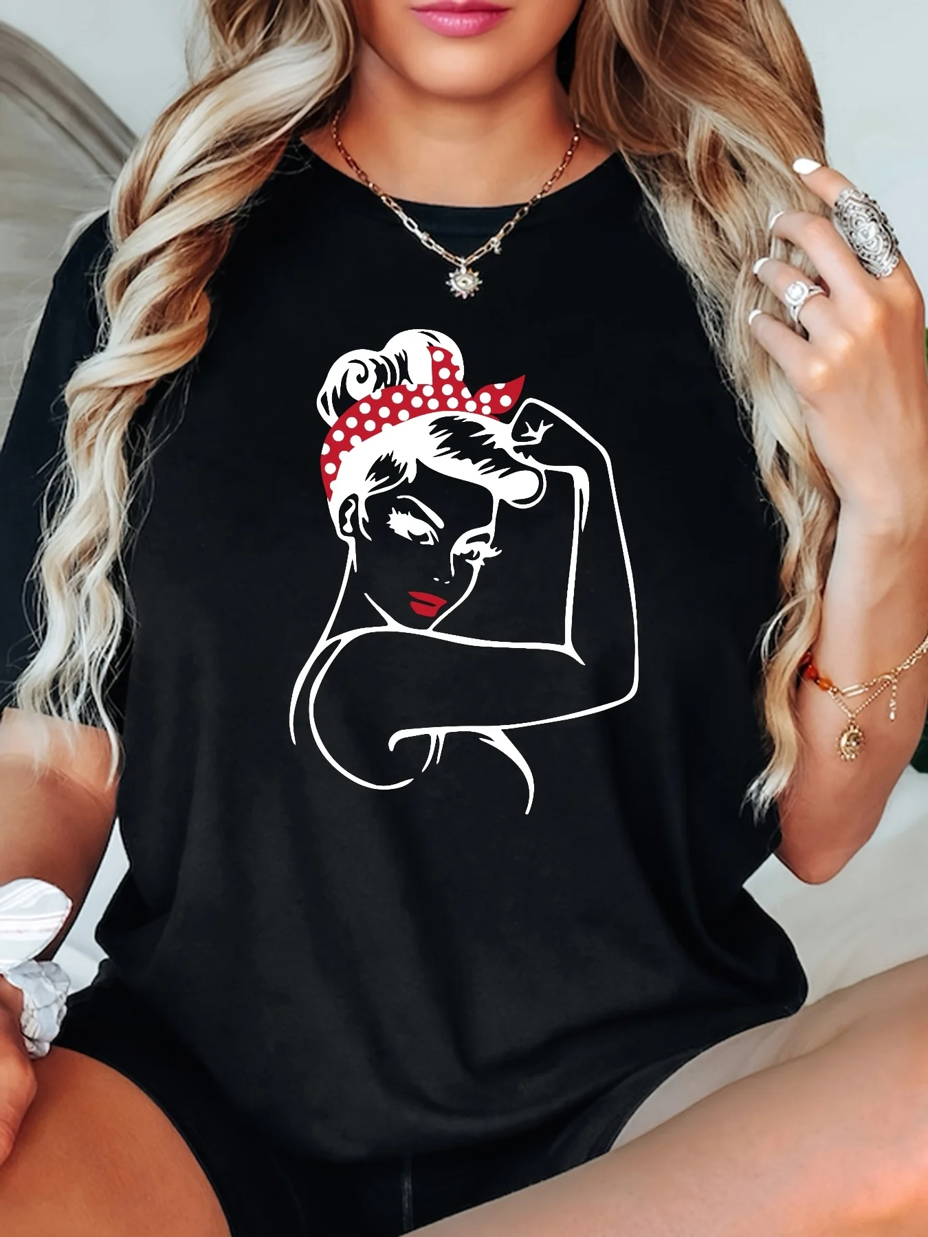 

Powerful and Strong Girl Printed T-shirt Summer Women's Top Casual Short Sleeve Round Neck Printed Summer Clothing